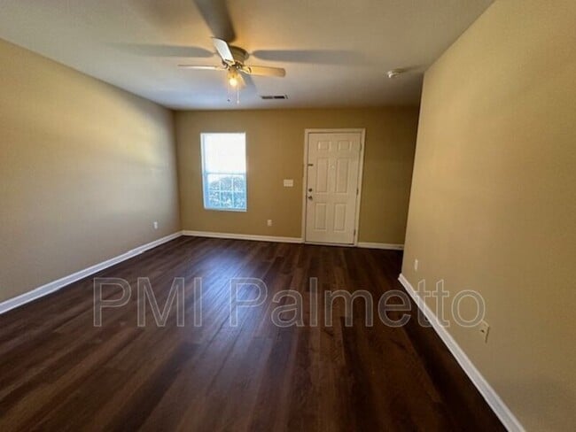 Building Photo - 1651 Horseshoe Dr