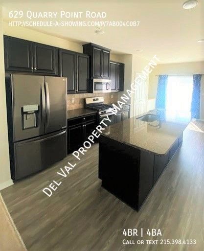 Foto del edificio - Newer 4-BD, 3.5-BTH 3-Story Condo Townhous...