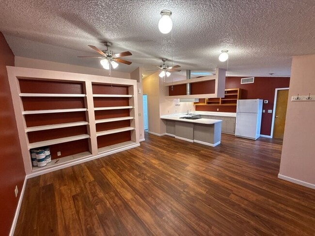 Building Photo - 1341 F St