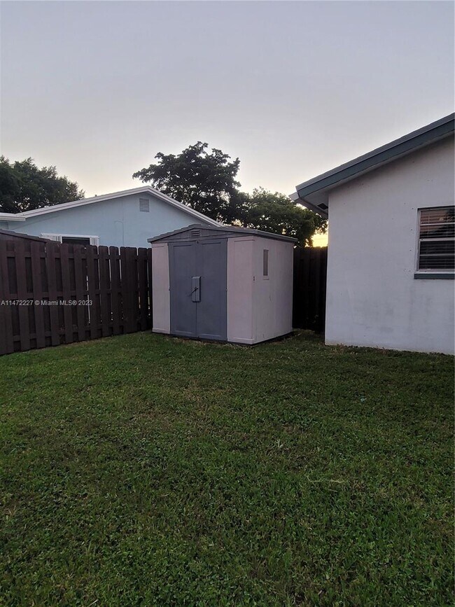 Building Photo - 22780 Family Cir