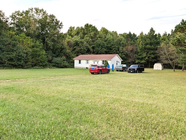 Building Photo - 8741 Rd 627