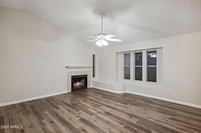 Building Photo - 5644 S 41st Pl