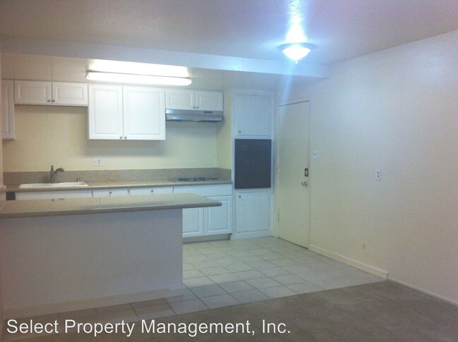 Building Photo - 3120 Cottage Park Ave
