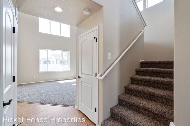 Foto del edificio - 3 br, 3 bath House - 951 MapleBrook Dr