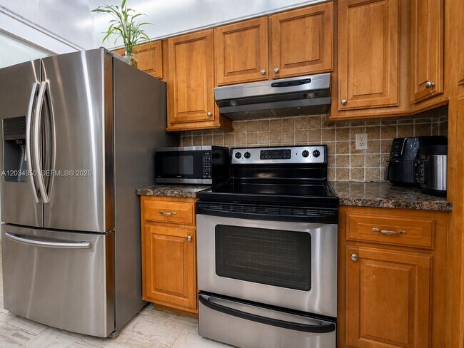 Foto del edificio - 9606 SW 1st Ct