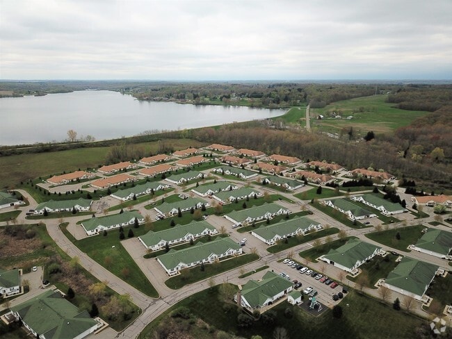 Aerial Photo - Pointe At Evans Lake