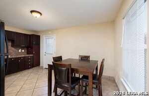 Foto del edificio - 430 Demya Dr