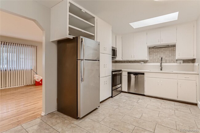 Foto del edificio - 6470 Olive St