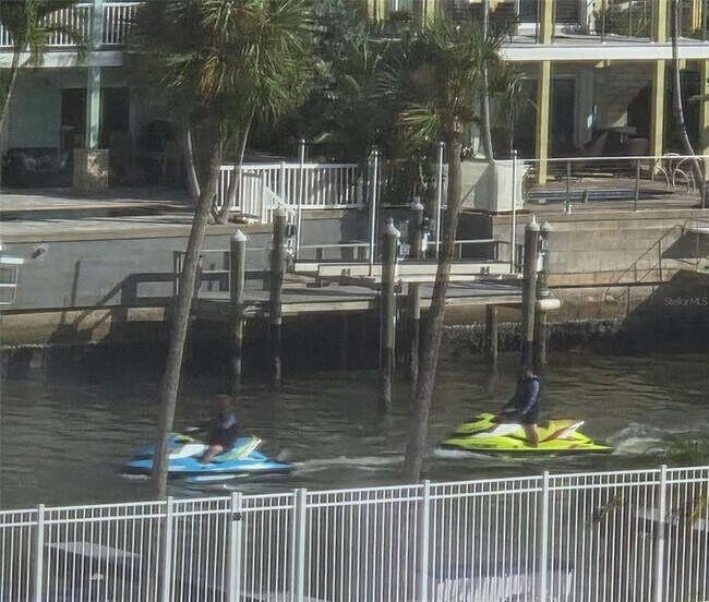 Foto del edificio - 4550 Cove Cir