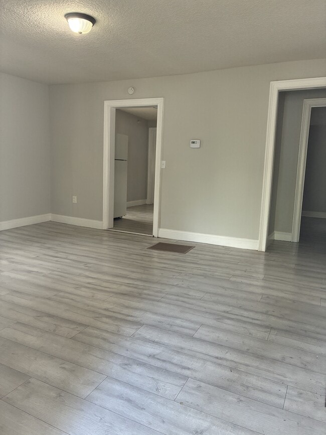 Building Photo - 2344 Johnson Ave
