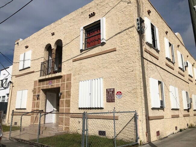Foto del edificio - 845 SW 4th St