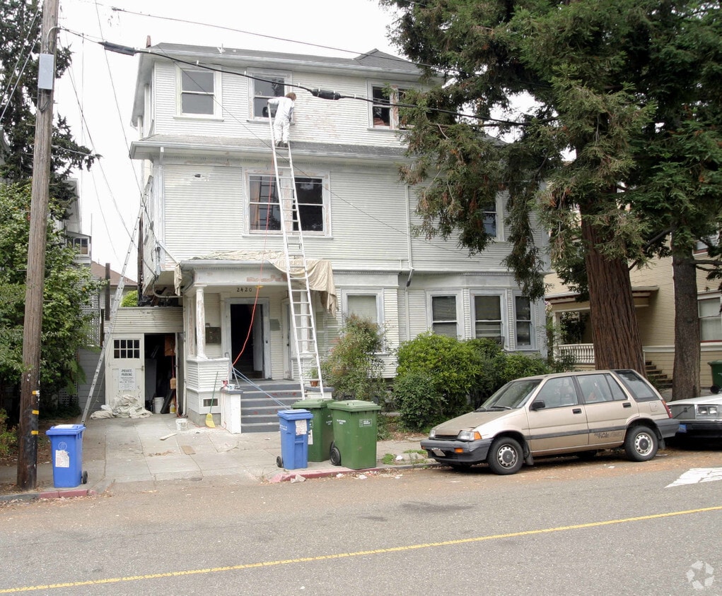 Building Photo - 2418-2420 Atherton St