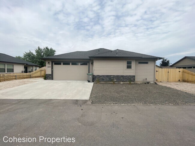 Building Photo - 3 br, 2 bath House - 2458 N Maple Grove Rd