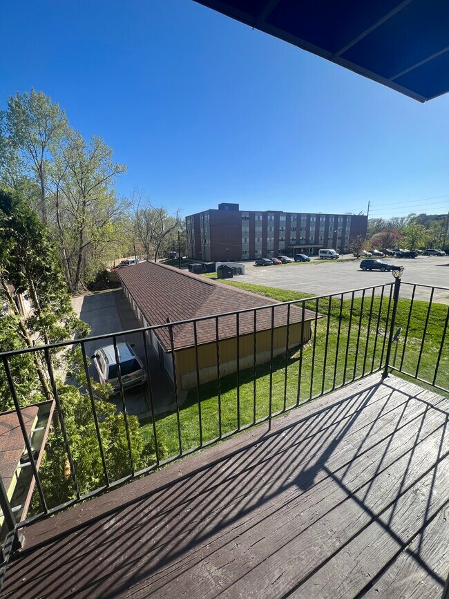 Foto del edificio - 2500 26th Avenue Ct