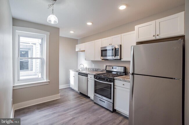Building Photo - 868 Haddon Ave