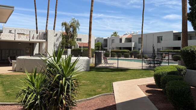 Foto del edificio - 3313 N 68th St