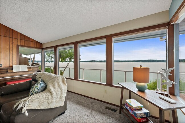 Foto del edificio - 153 Maple Ln NW