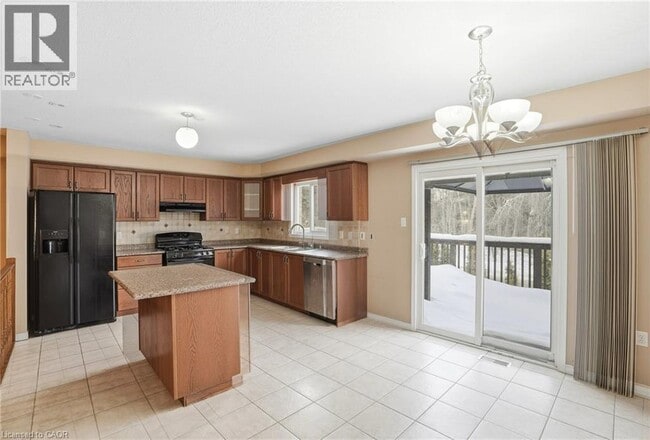 Building Photo - 557 Wood Nettle Way