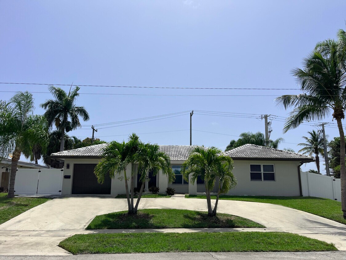 Foto principal - 898 SW 12th Terrace