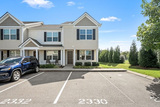 Heritage Place Townhome - Heritage Place Townhome