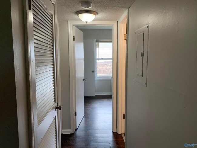 Building Photo - 1403 Ascent Trail NW