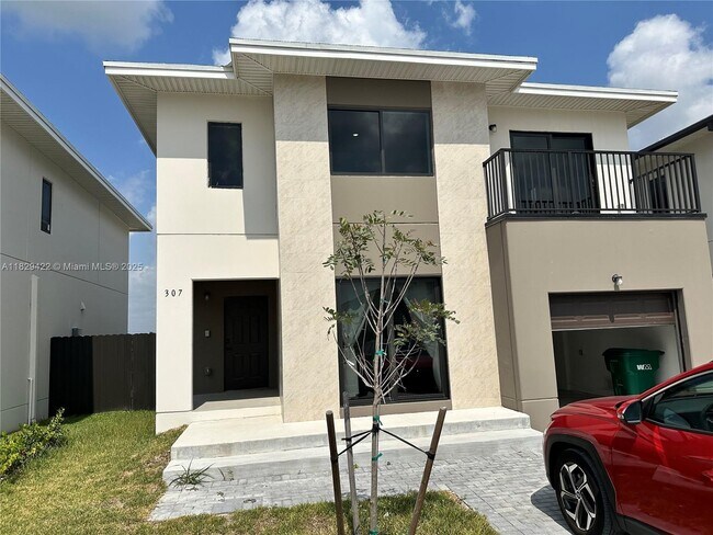Foto del edificio - 307 NW 13th Pl