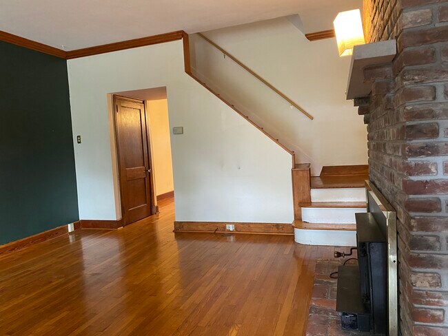 Building Photo - 1634 Denniston St
