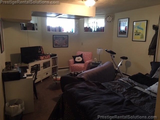 Building Photo - 230 Fuller St