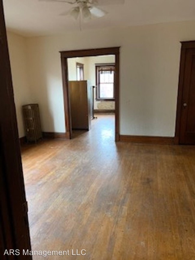 3248 Watson Rd, St. Louis, MO 63139 Room for Rent in St. Louis, MO