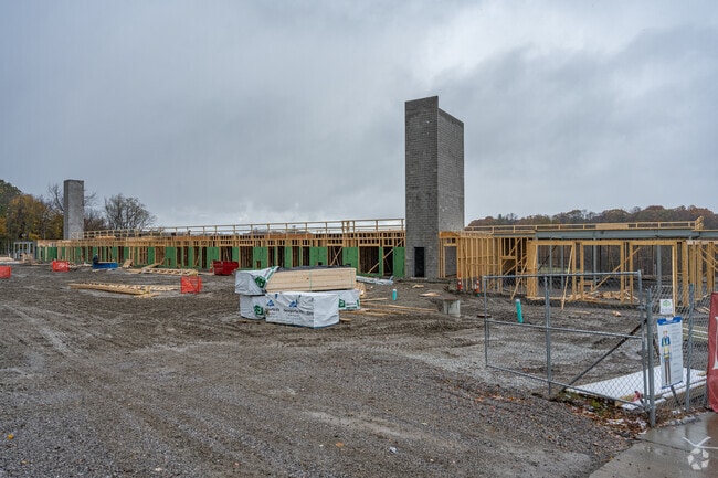 257 E Main St - Grand River Walk