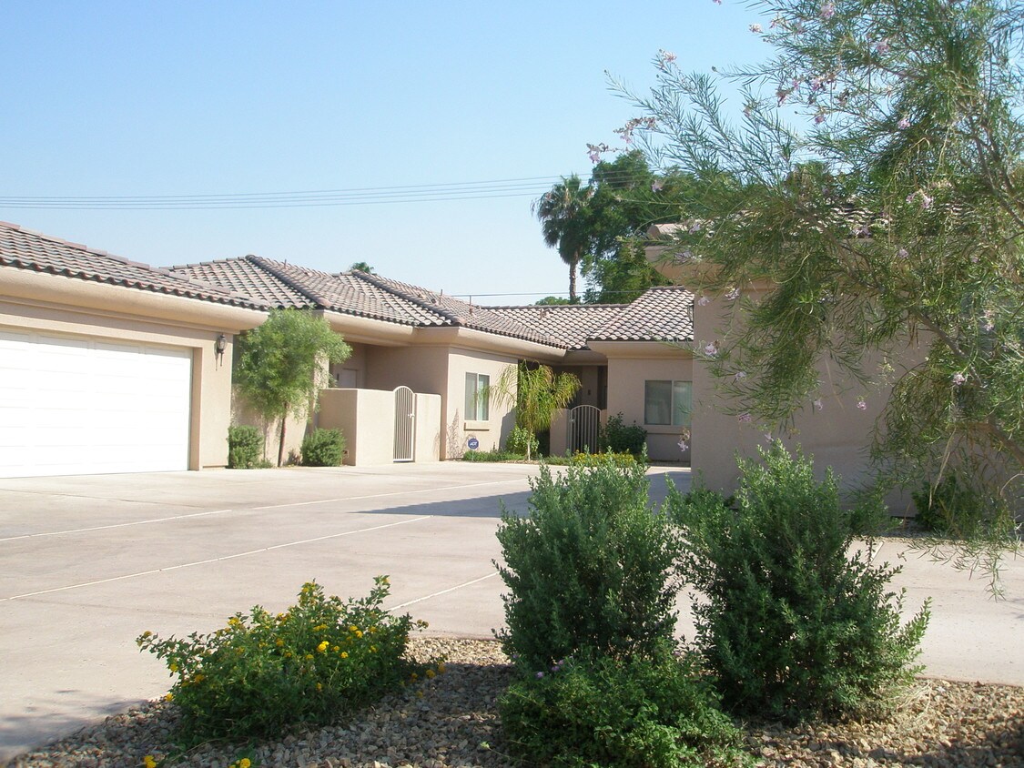 Primary Photo - 78861 Ave 42