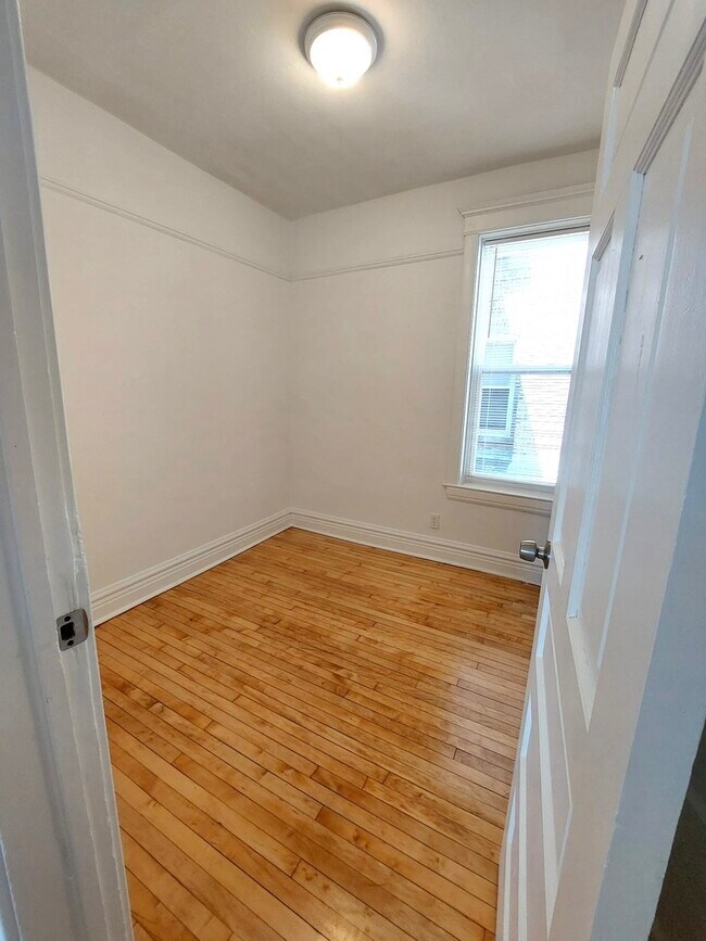 Foto del edificio - 3503 W 26th St