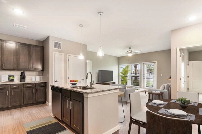 Building Photo - 3301 Gulf Fwy