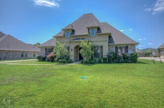Building Photo - 3038 Sagefield Ln