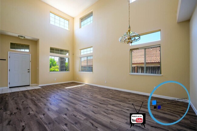 Building Photo - Large 4 BR/3BA home available