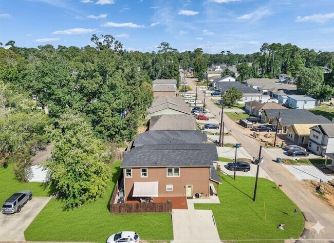 Foto del edificio - 16984 W Juneau St