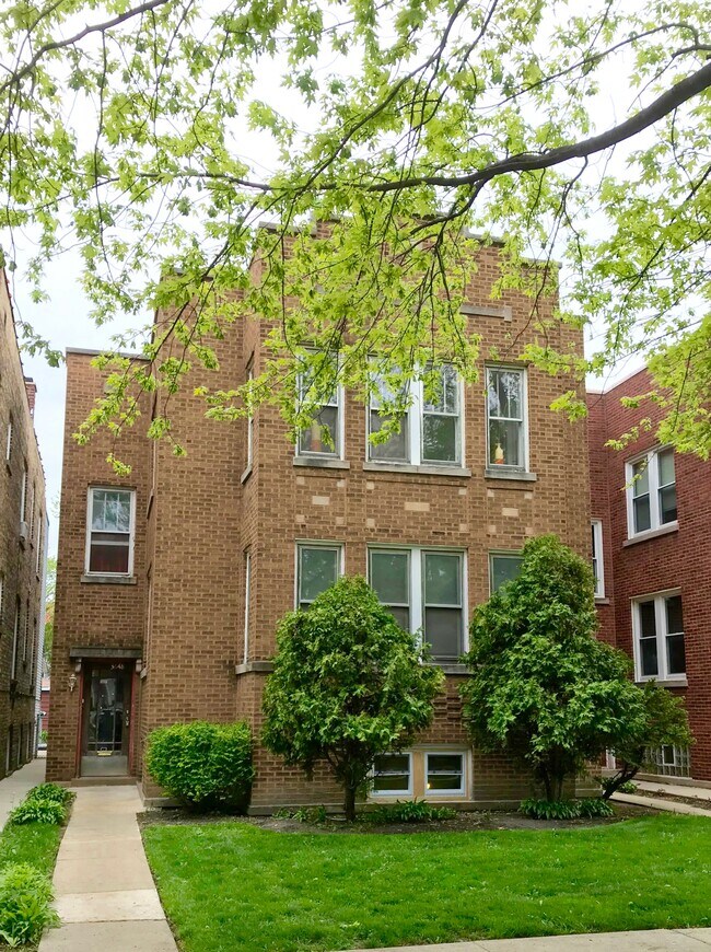 Building Photo - 3648 N Keeler Ave