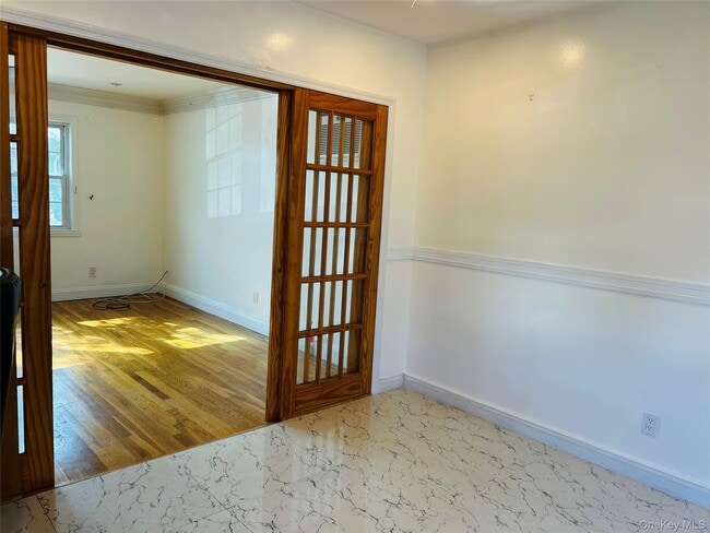 Foto del edificio - 86-07 Little Neck Pkwy