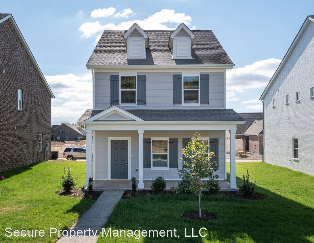 3 br, 2.5 bath House 633 Trotters Aly House Rental in Gallatin, TN