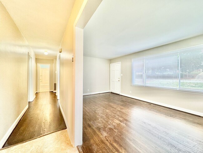 Foto del edificio - 3 Bedroom home near Guilford College