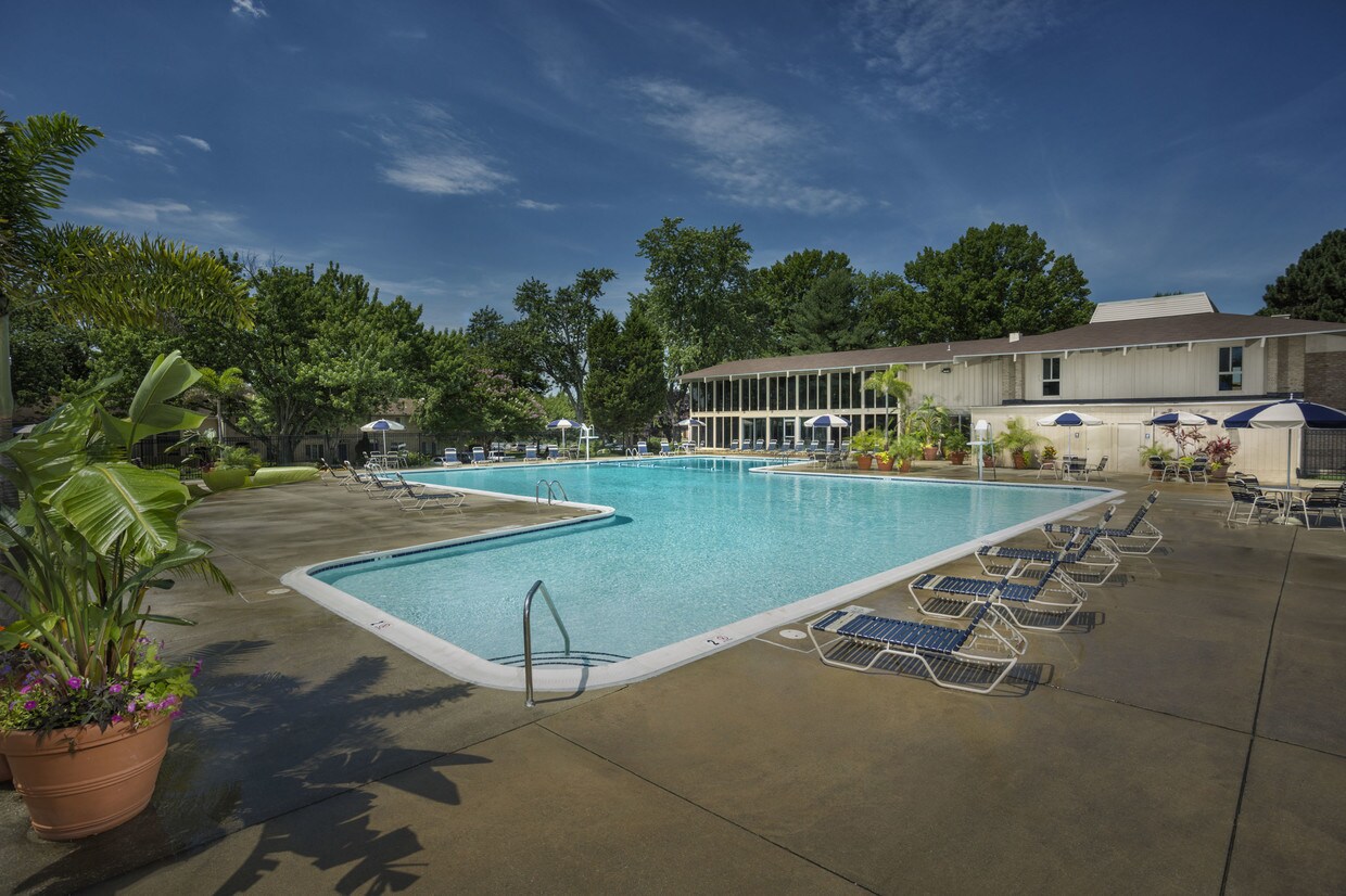 Londonderry Apartments Photo