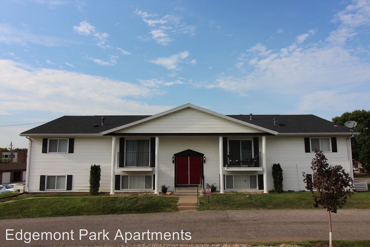 37483758 W 9th St, Waterloo, IA 50702 Room for Rent in Waterloo, IA