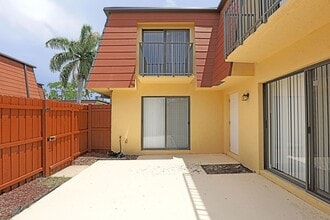 Building Photo - 1538 Park Meadows Dr