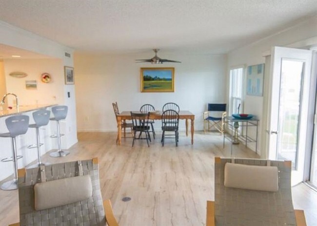 Building Photo - 6170 A1A S