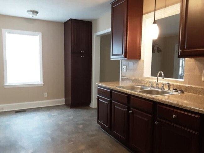 Foto del edificio - 306 Post Avenue, Fayetteville, Nc 28301