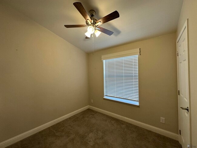 Foto del edificio - 13432 E 53rd St