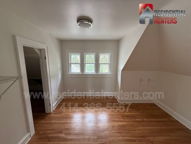 Building Photo - 3031 N 60th St