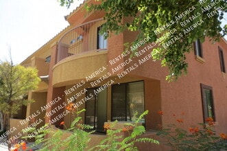 Building Photo - 16245 N 30th Pl