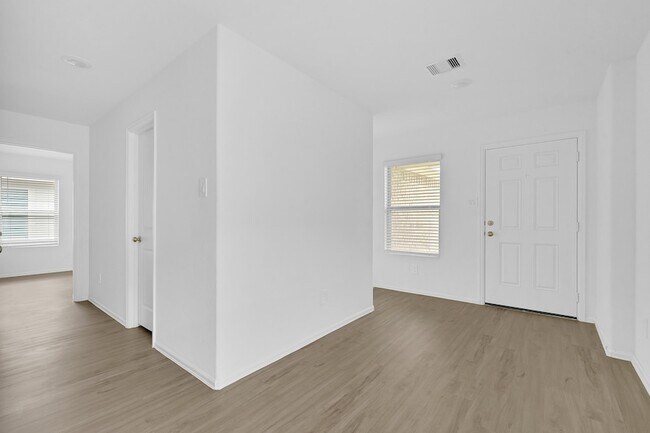 Foto del edificio - 24126 Maple Turn Ln