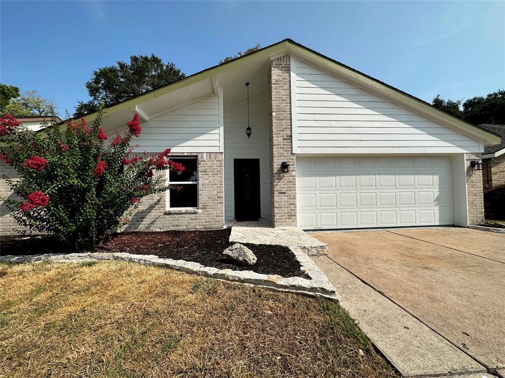 Primary Photo - 21422 Highland Knolls Dr